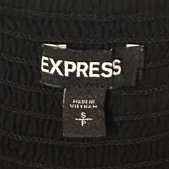 Express Off The Shoulder Smocked Bodice Midi Dress 🖤 - Picture 6 of 7